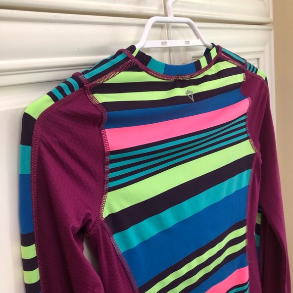 Ivivva by Lululemon athletic shirt / rashguard π - Picture 7 of 9